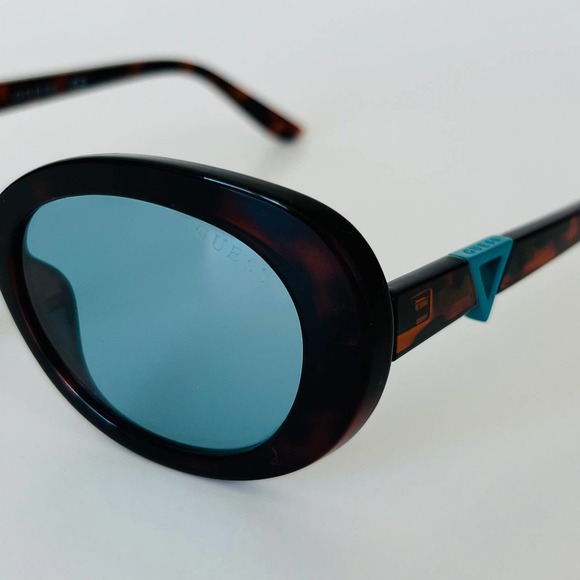 GUESS Sunglasses GU7632 - Picture 5 of 7